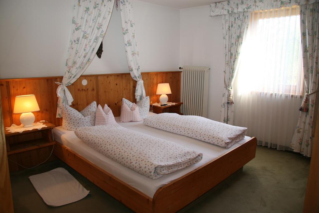 Gasthof Pension Lanzenhof Going am Wilden Kaiser ห้อง รูปภาพ