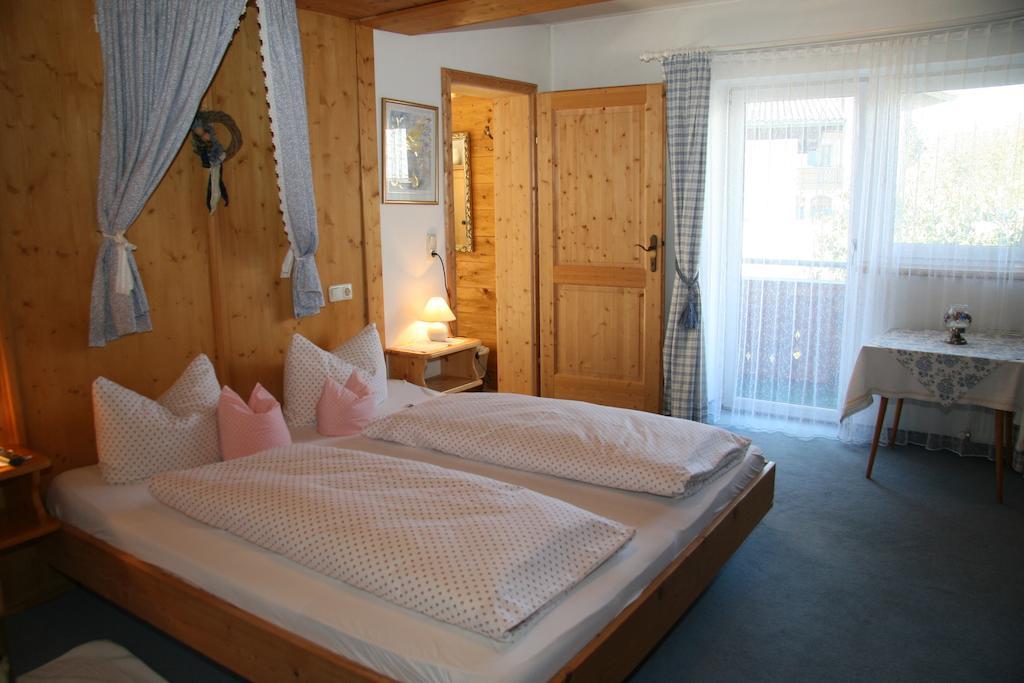 Gasthof Pension Lanzenhof Going am Wilden Kaiser ห้อง รูปภาพ