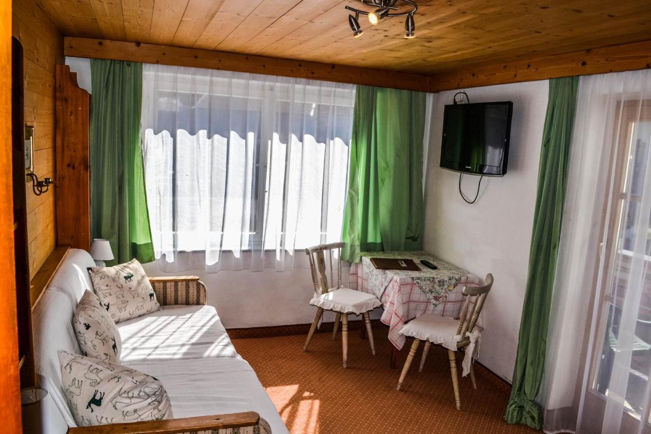 Gasthof Pension Lanzenhof Going am Wilden Kaiser ภายนอก รูปภาพ