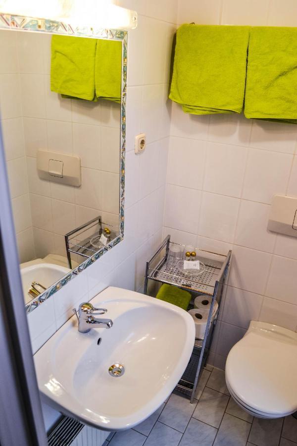 Gasthof Pension Lanzenhof Going am Wilden Kaiser ภายนอก รูปภาพ